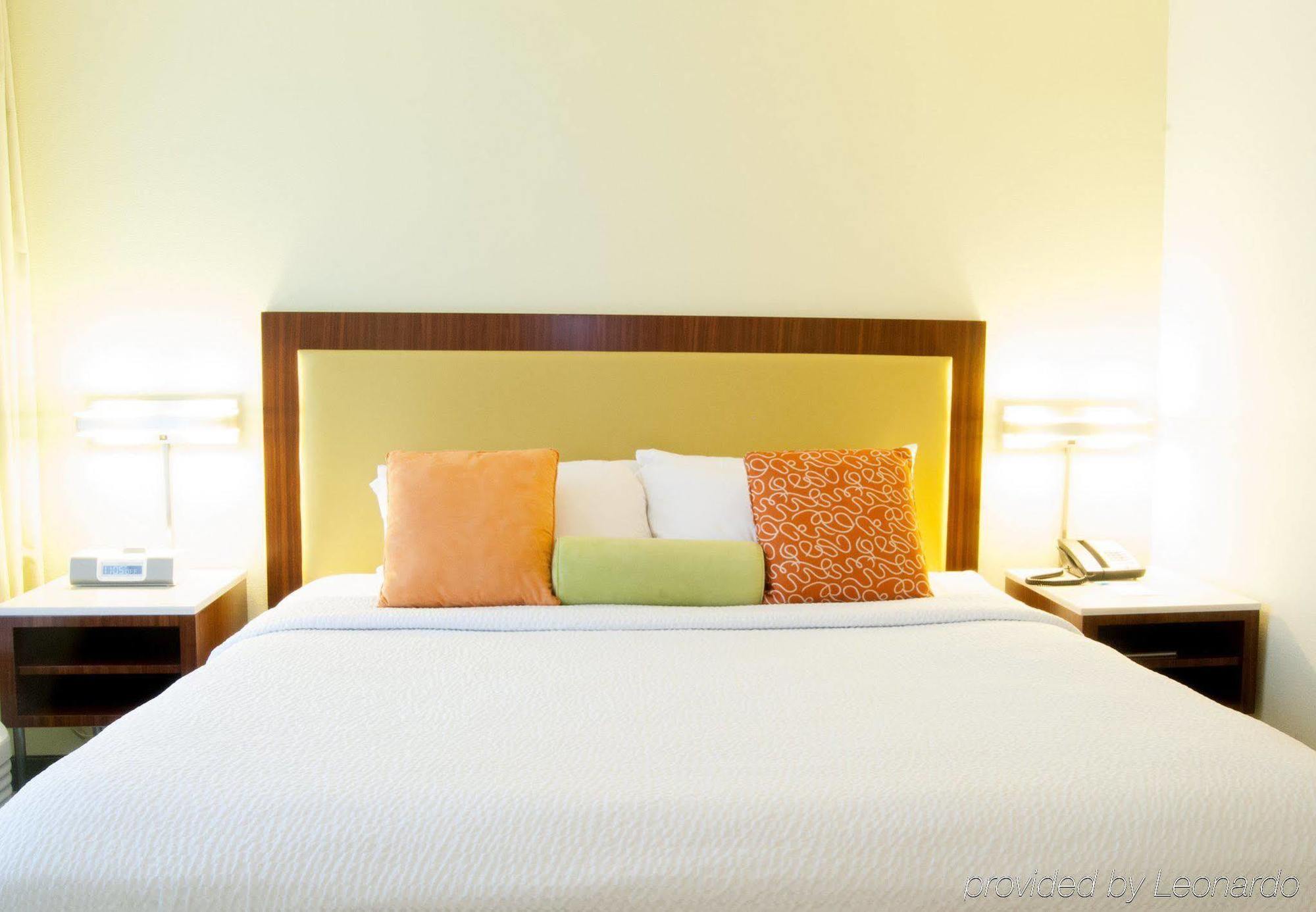 Springhill Suites By Marriott Austin The Domain Area Exterior photo